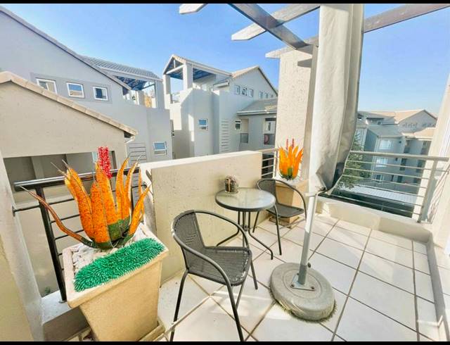 1 BEDROOM APARTMENT FOR SALE IN BRYANSTON